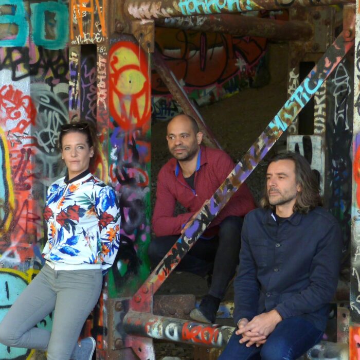 Ludivine Issambourg / François Poitou / Manu Codjia - Sunset Sunside