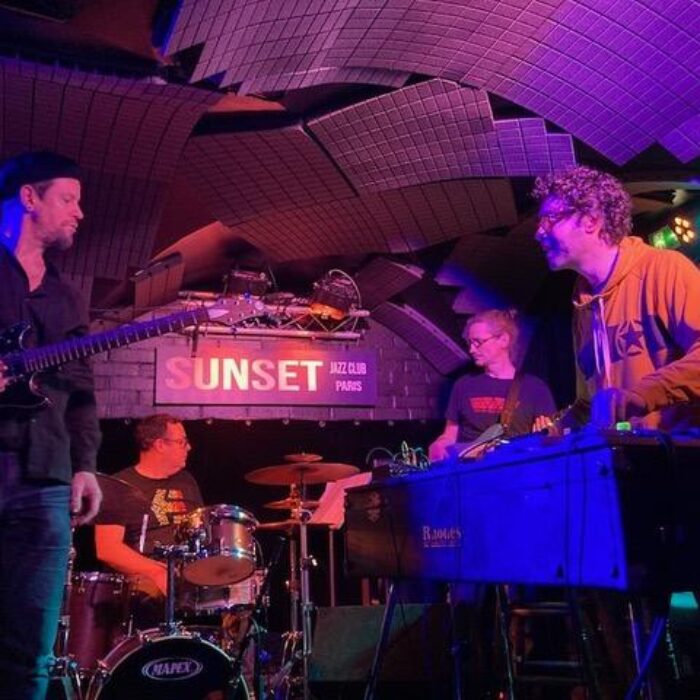 Solar Magnet - Sunset Sunside